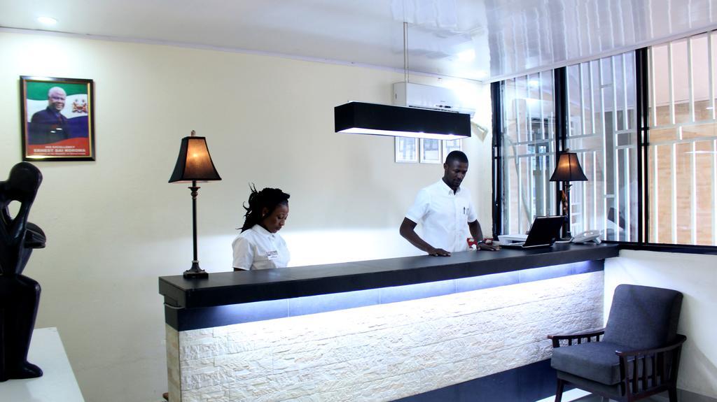 Metro Hotel Freetown Zewnętrze zdjęcie
