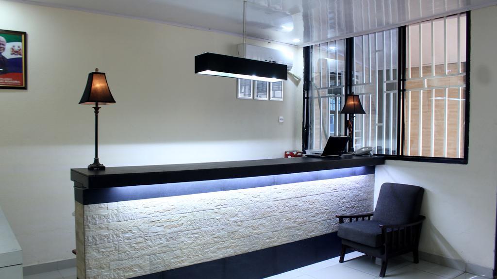 Metro Hotel Freetown Zewnętrze zdjęcie
